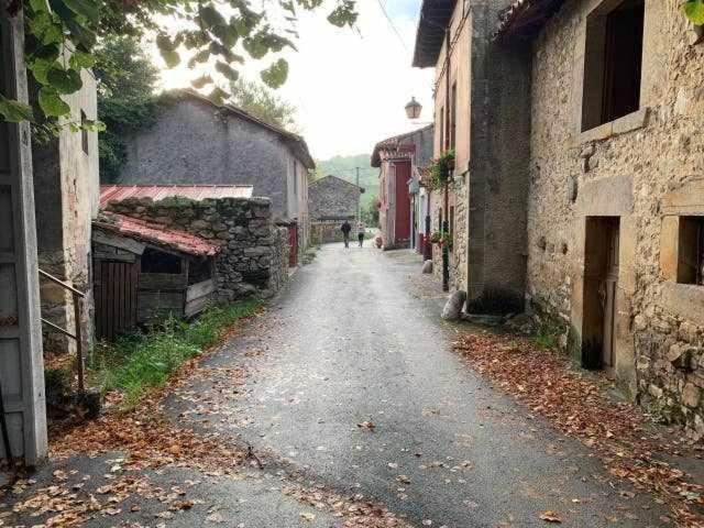 Cumbres De Los Picos Apartamento La Yedra Poo  Dış mekan fotoğraf
